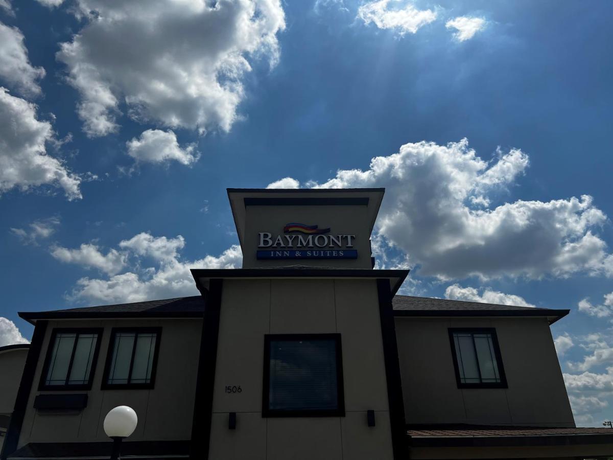 Baymont By Wyndham Bryan College Station Hotel Exterior foto